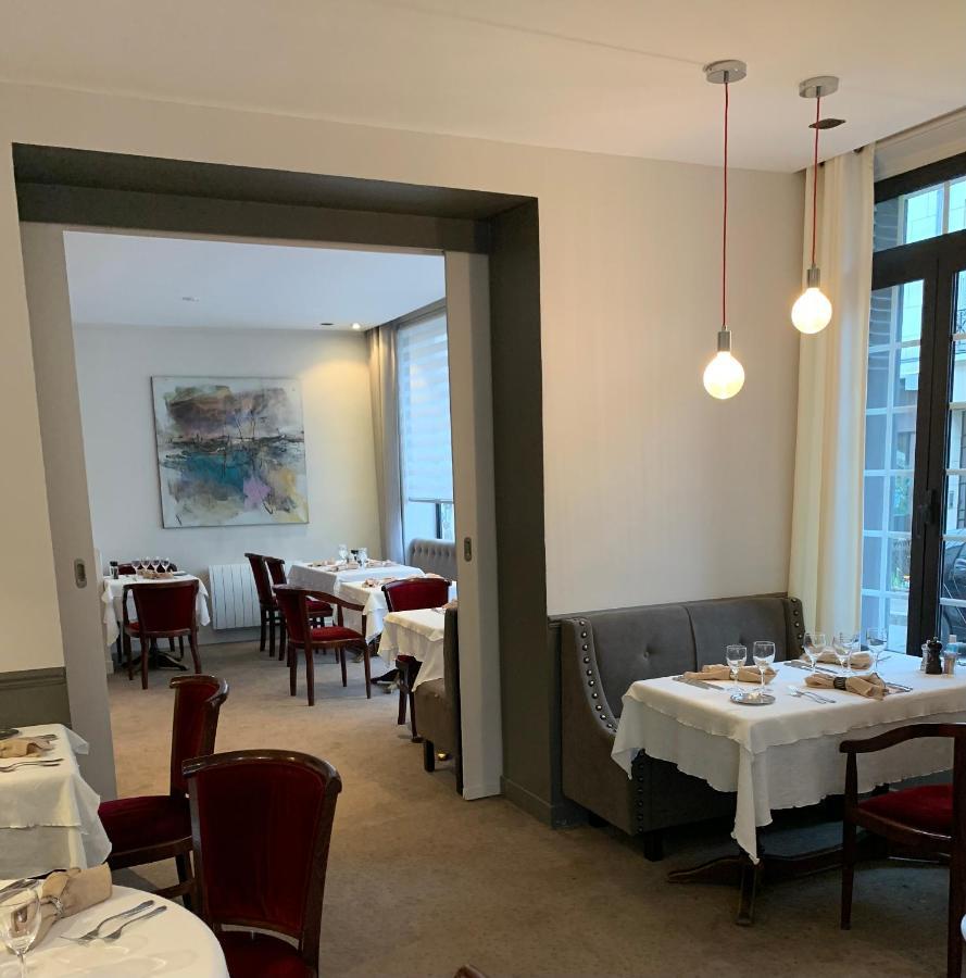 Le Vésinet Hotel Des 3 Marches- Logis Hotel Restaurant מראה חיצוני תמונה